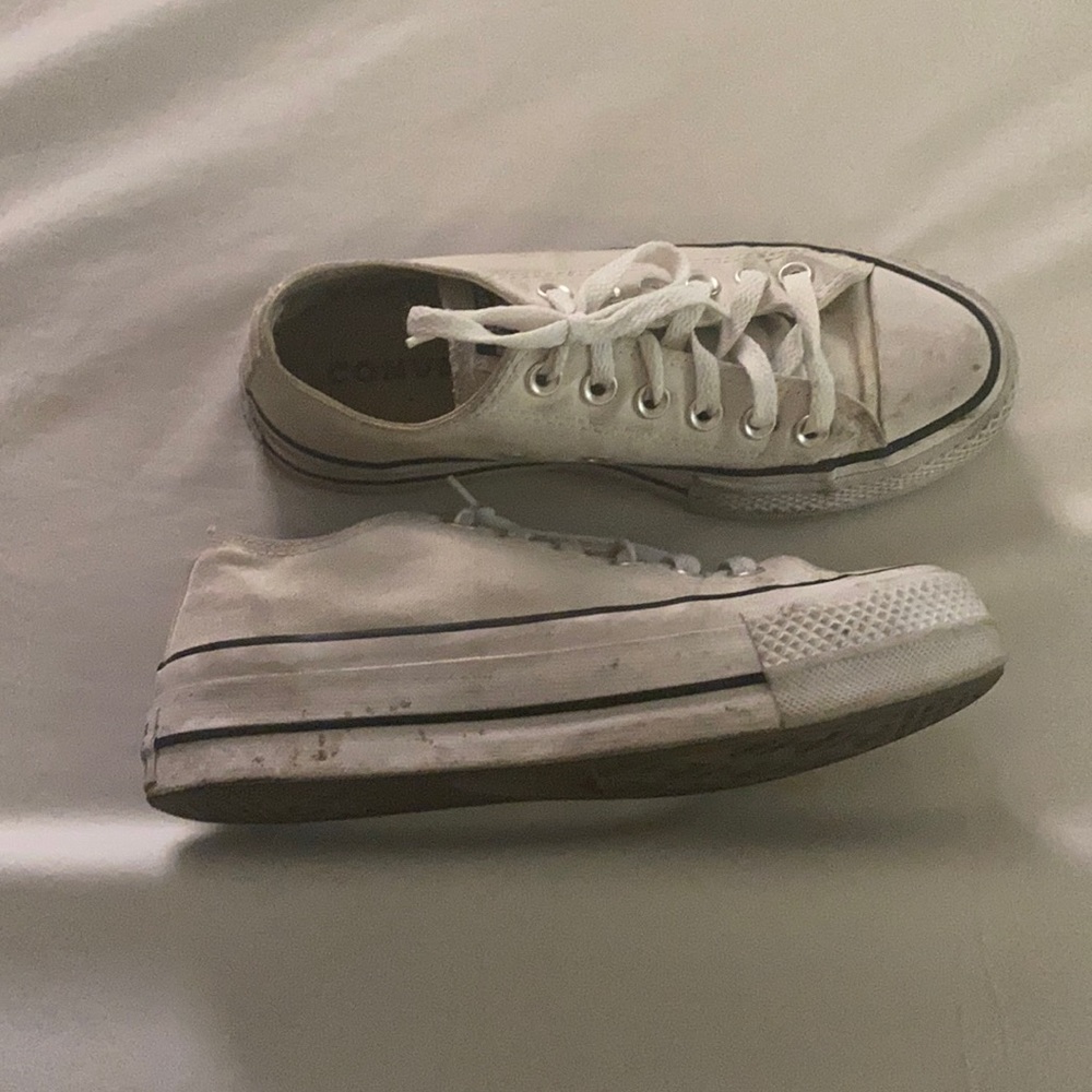 White platform converse low